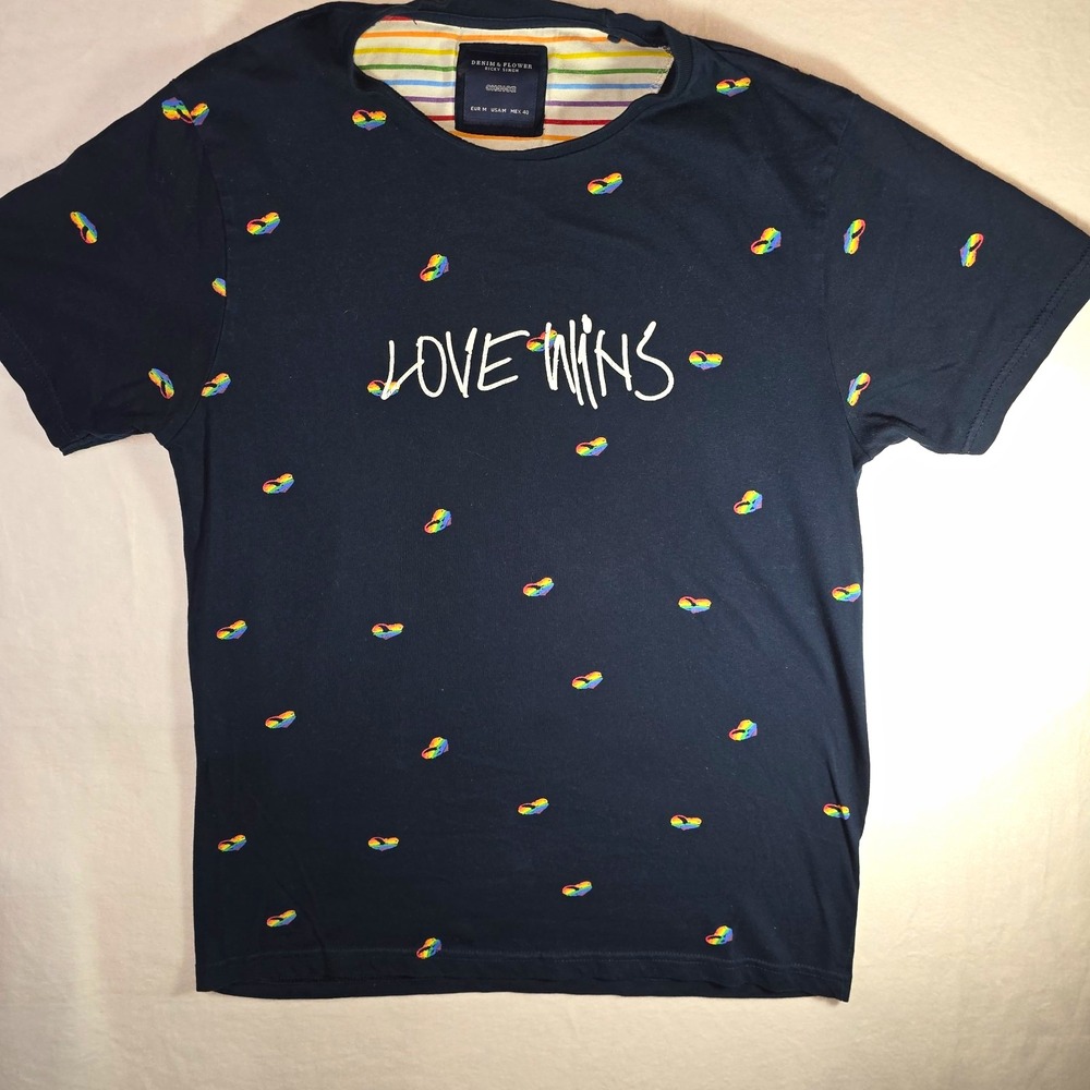 Denim & Flower Ricky Singh Men's M Navy Love Wins Rainbow Heart Graphic Tee